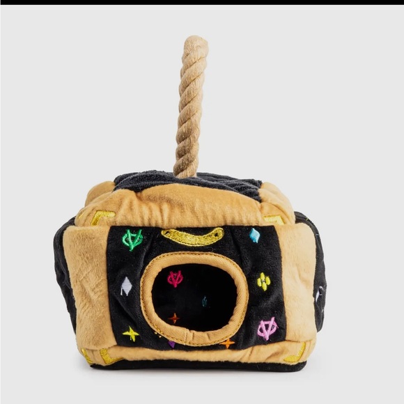 Black monogram trunk dog toy - Picture 3 of 5